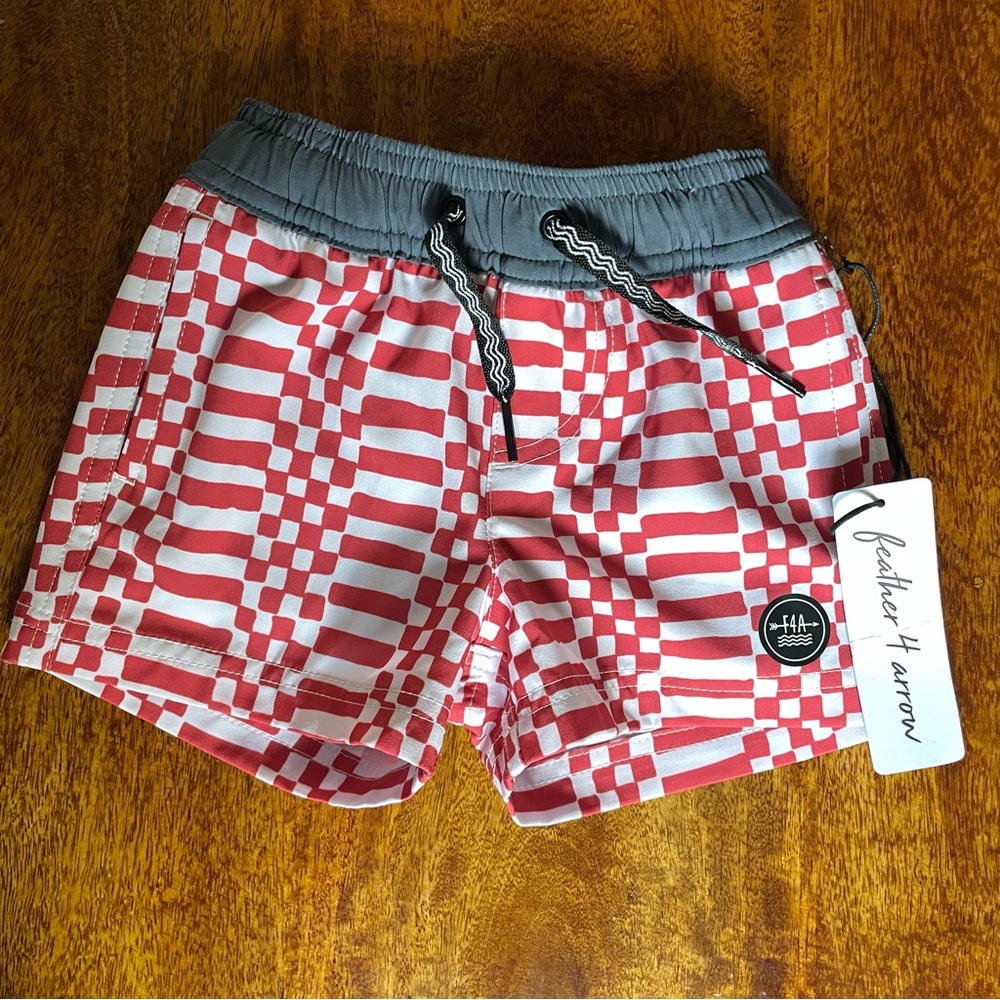 NWT Feather 4 Arrow Swim Trunks